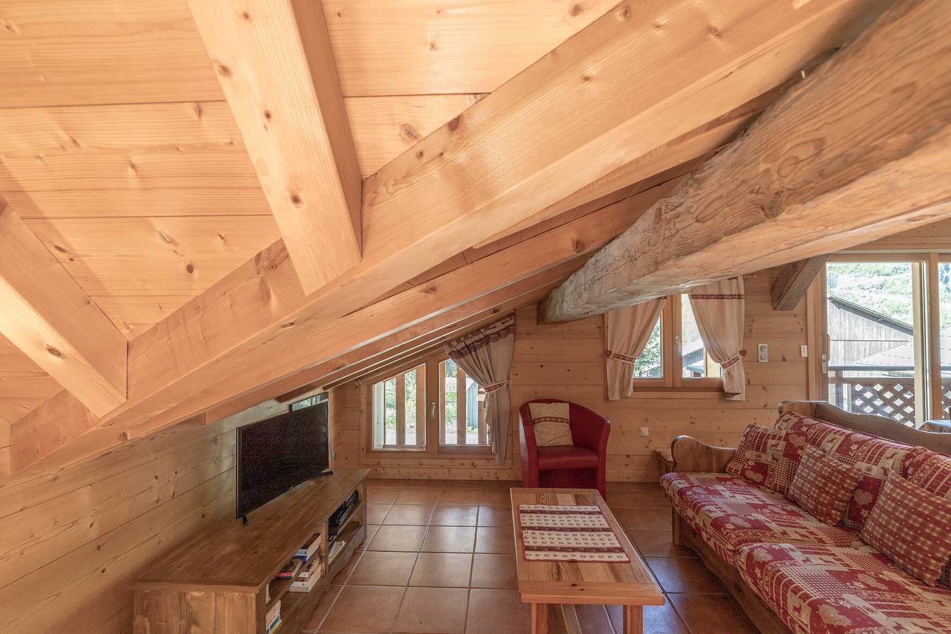 Chalet 'Les Salamanes - 6-7 Pers' mit Bergblick, Balkon und Wi-Fi in Sixt-Fer-à-Cheval, Region Bonneville