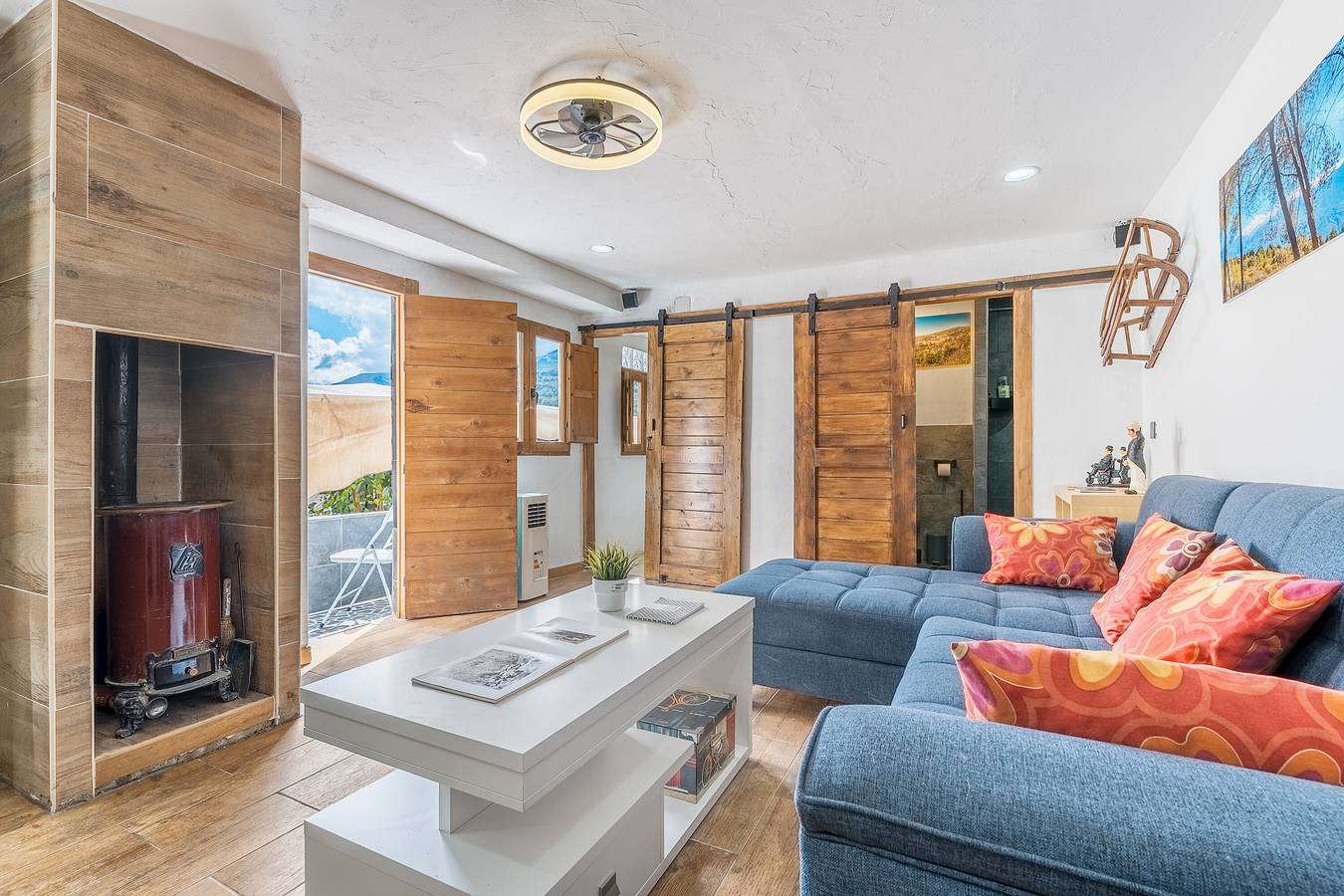 Apartamento entero, Apartamento 'Veleta' con vistas a la montaña, Wi-Fi y aire acondicionado in Entorno de Sierra Nevada, Güejar Sierra