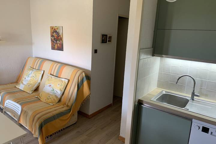 Gîte pour 6 personnes, avec piscine, adapté aux familles dans La Coudoulière - 4