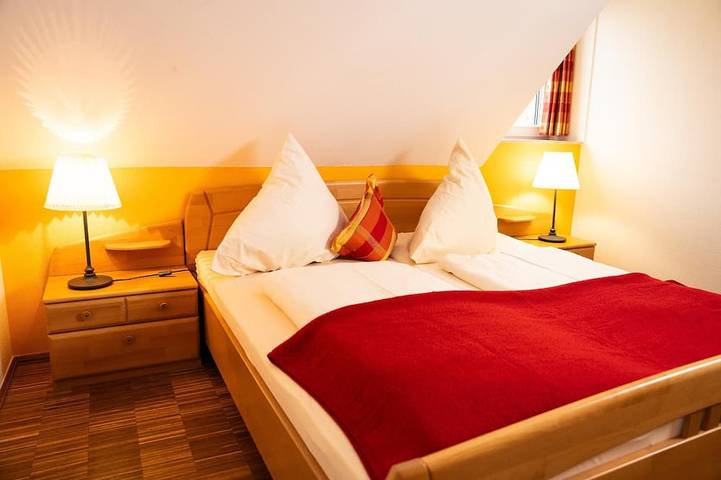 Ganze Wohnung, Hochwertige 73qm zum Entspannen und Ausruhen in Feuchtwangen, Romantische Straße