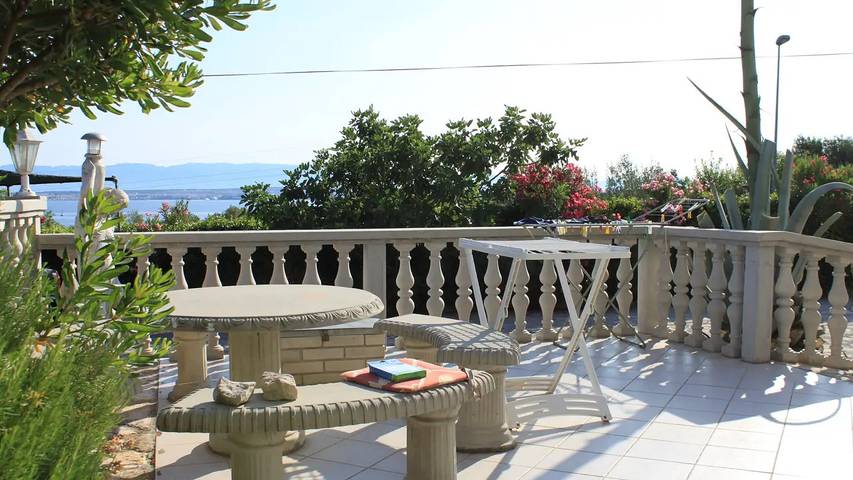 Studio for 3 people, with terrace - 1