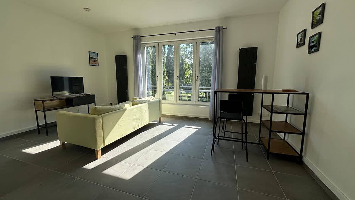 Appartement entier, Le Rietz 3, T2 proche gare et parc in Arras, Région d'Arras