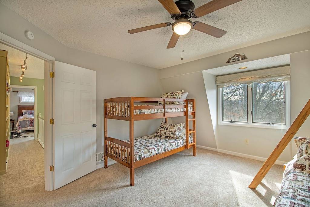 Private Hot Tub and Resort Amenities Included! in Massanutten, Blue Ridge Mountains