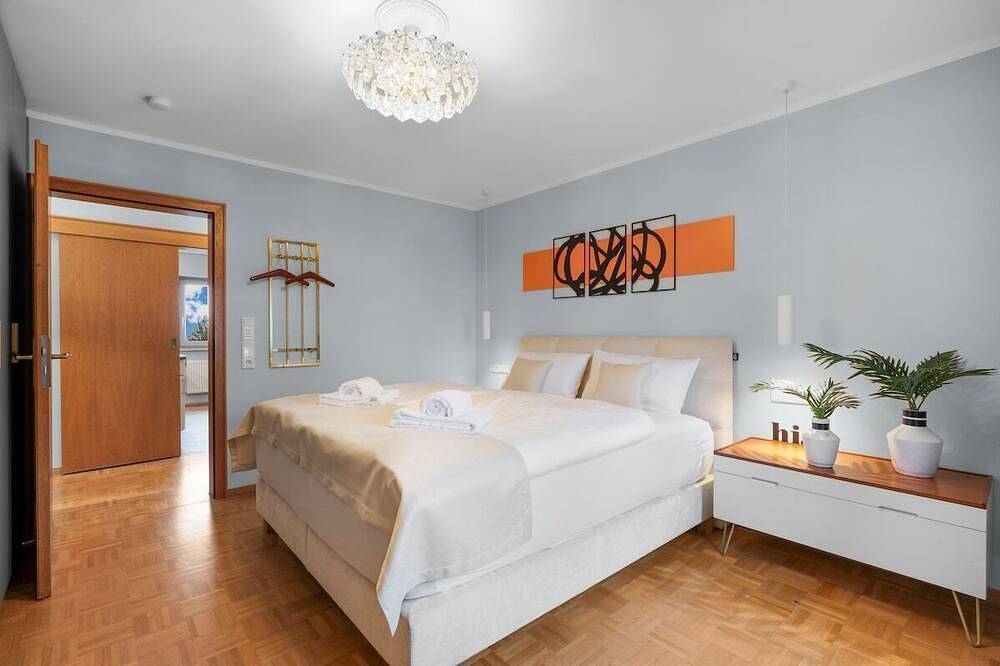 Ganze Wohnung, Stilvolles Design-Apartment mit Kamin - 5 Personen in Aschaffenburg, Spessart