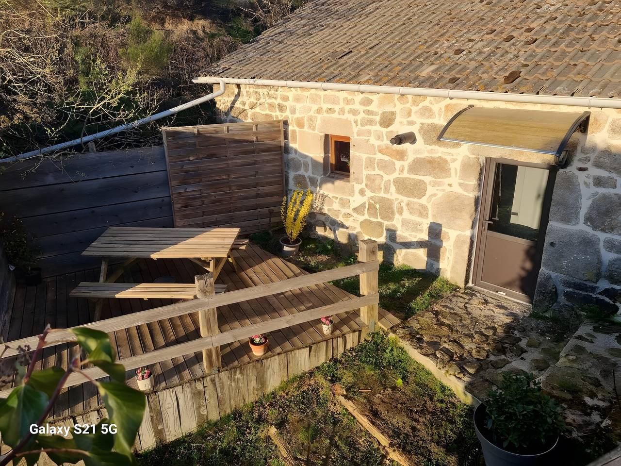 Cottage 'Petit Gite Du Moulin De Gorre' mit privater Terrasse und Wlan in Montregard, Haute-Loire