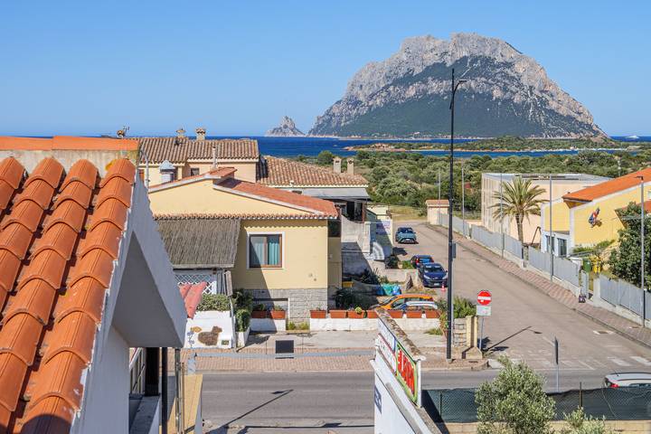 Appartamento per 4 persone, con balcone a Loiri Porto San Paolo
