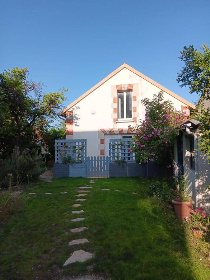 Location de vacances pour 2 personnes, avec terrasse, animaux acceptés à Lencloître - 3