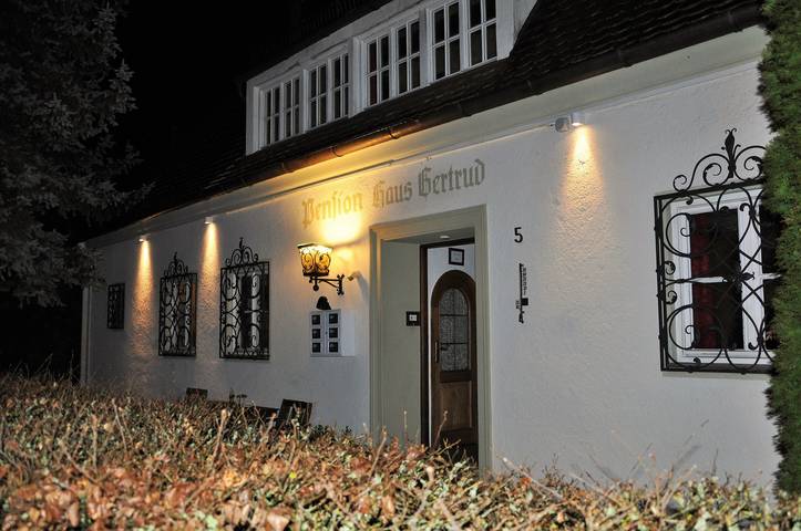 Pension für 4 Personen, mit Balkon/Terrasse und Terrasse sowie Garten