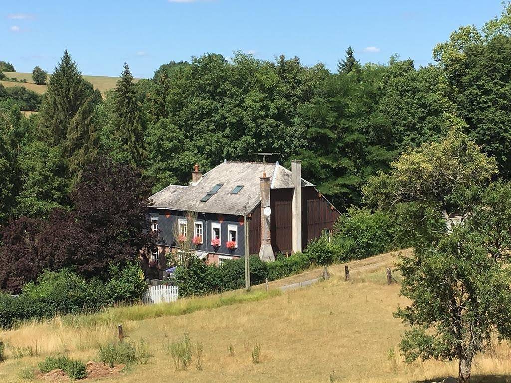 La Fosse Bleue, chambres d'hôtes - Chambre Sanglier in Signy-l'Abbaye, Ardennes
