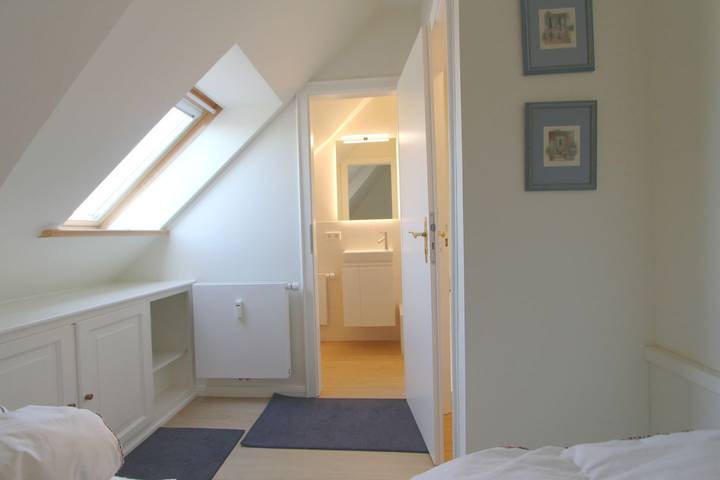Ganze Wohnung, Neu gestaltete Ferienwohnung im Ober- und Dachgeschoss für bis zu vier Personen in Nordfriesische Inseln (Schleswig-Holstein) (Schleswig-Holstein), Wenningstedt
