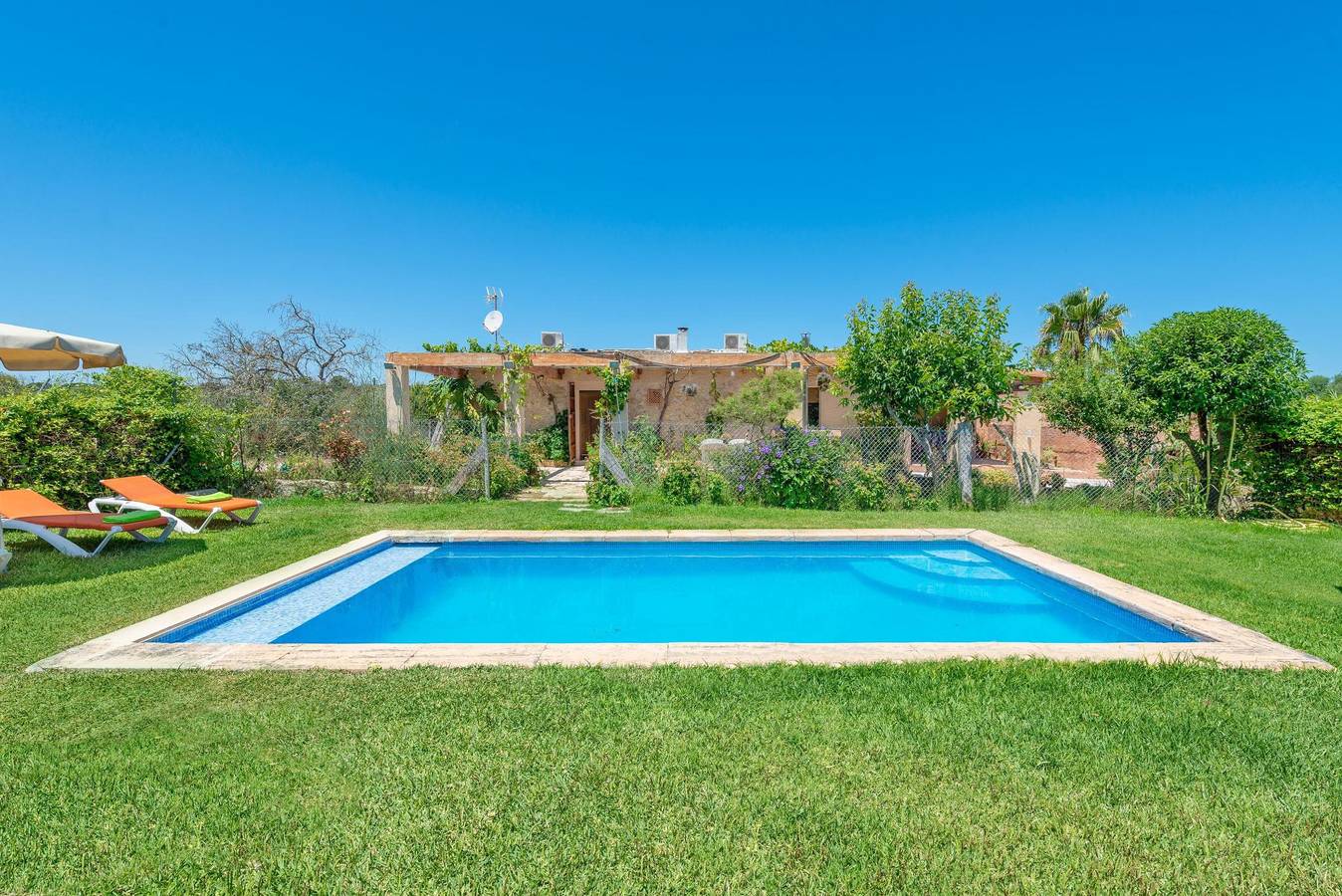 El Reboster (Carboneras) - Gemütliches Landhaus mit privatem Pool und schönem Garten. Wifi gratis in Maria de la Salut, Mallorca Inselmitte