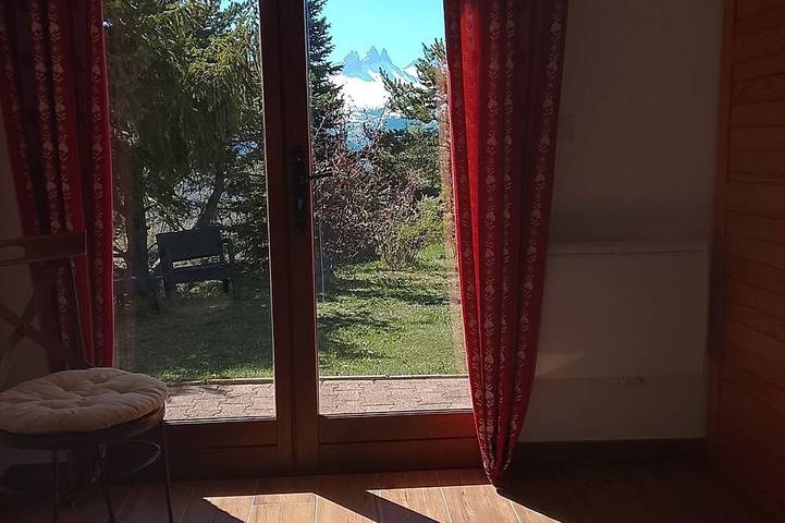 Gîte pour 4 personnes, avec jardin à Jarrier - 4