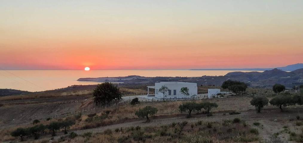 Casa vacanza per 6 persone, con Terrazza e Giardino nonché Panorama a Siculiana