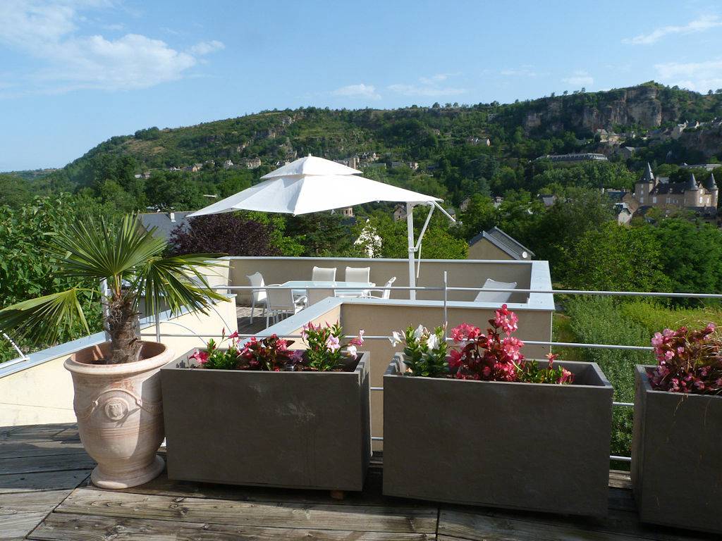 Chambres d'hôtes La Désirade en Aveyron - Chambre La Minérale in Salles-la-Source, Aveyron