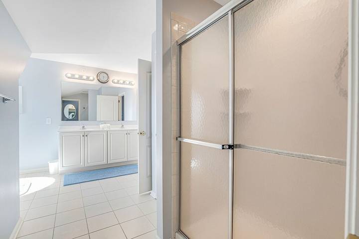 Vacation house for 10 people, with balcony and pool in Delaware