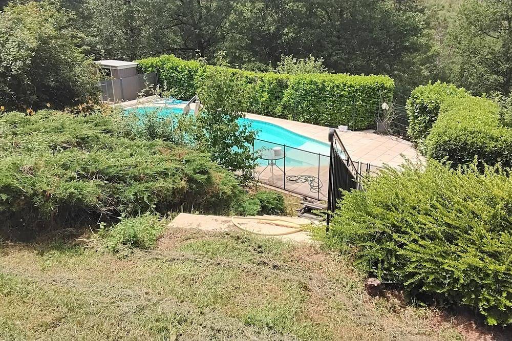 Appartement entier, ”Le Chant des Oiseaux\" Un nid de verdure en Dordogne,  près Montignac-Lascaux in La Bachellerie, Périgord Noir