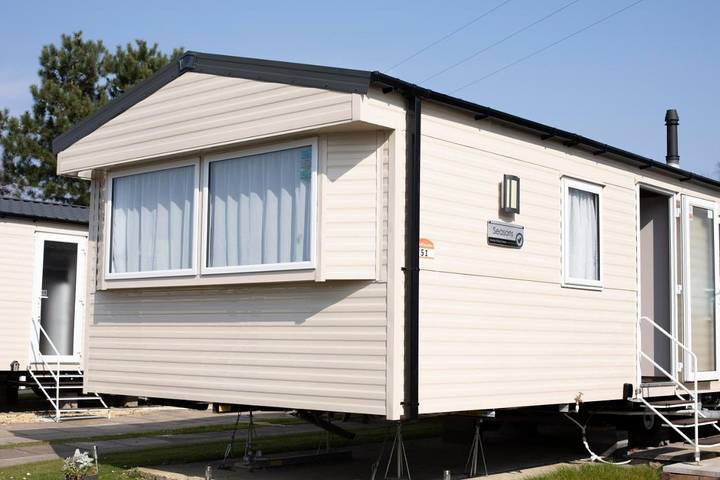 Maison d’hôte pour 3 personnes, avec Terrasse et Jardin ainsi que Bassin pour enfant et Vue à Poole - 2