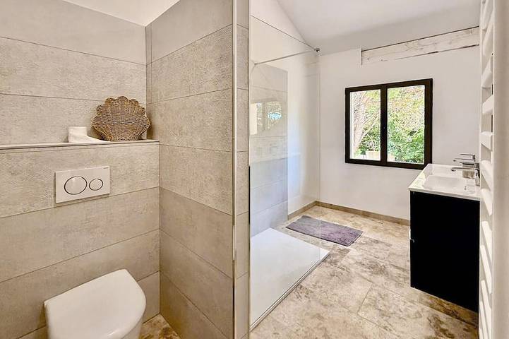 Awesome home in St Martin de Crau in Saint-Martin-de-Crau, Mittelmeerküste (Frankreich)