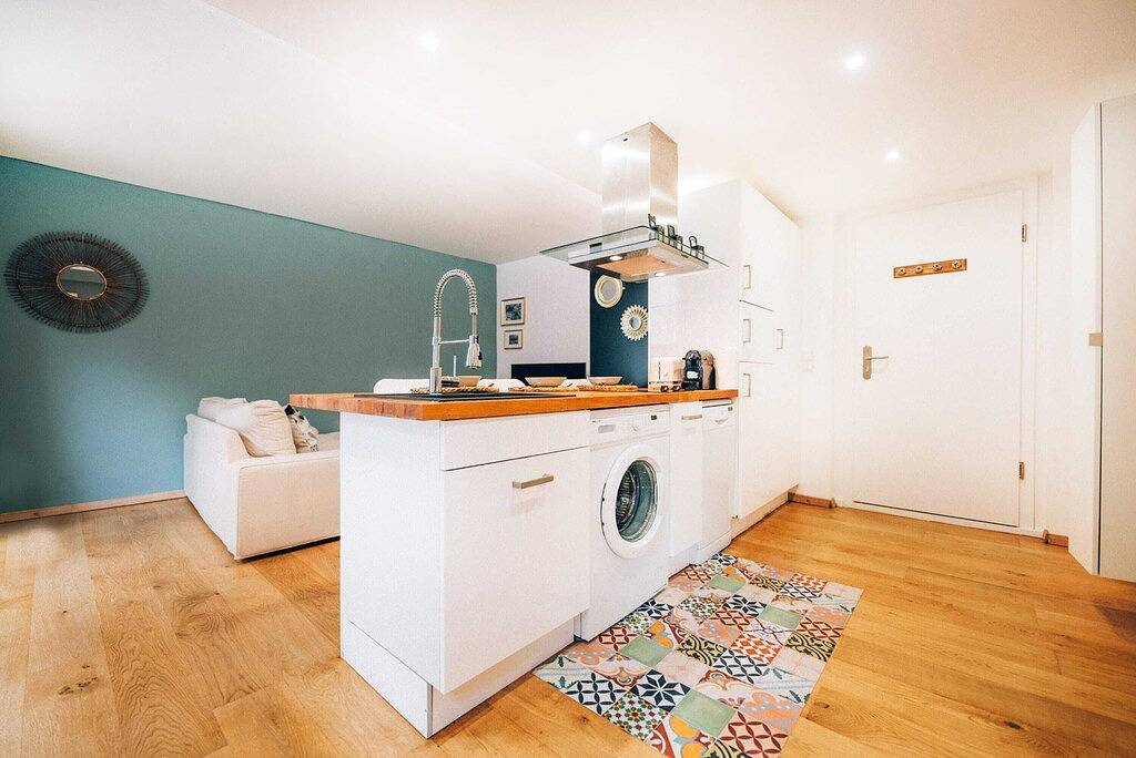 Ganze Wohnung, Cozy Central Studio with Private Terrace in Luxemburg (Stadt), Luxemburg