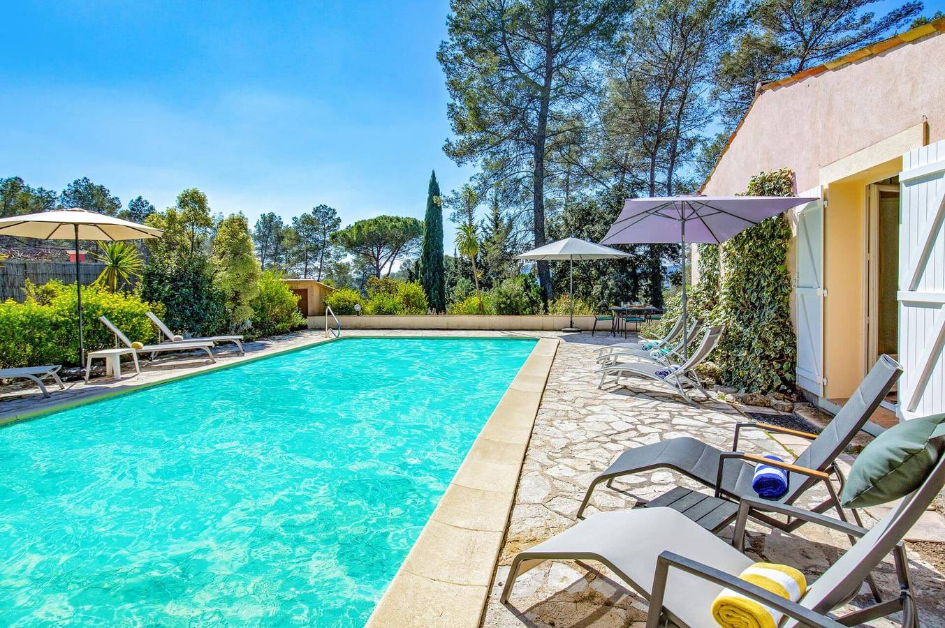Villa Bois Tranquille by Villa Plus in Bagnols-en-Forêt, Region de Draguignan