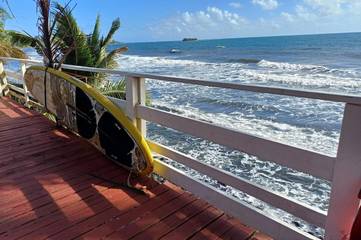 Gîte pour 2 personnes, avec terrasse et jardin dans Mahina