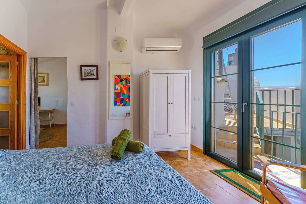 Casa del Patito with Vista | Duckling Stays in Olvera, Pueblos Blancos