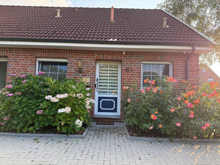 Ferienhaus für 4 Personen, mit Garten in Norden