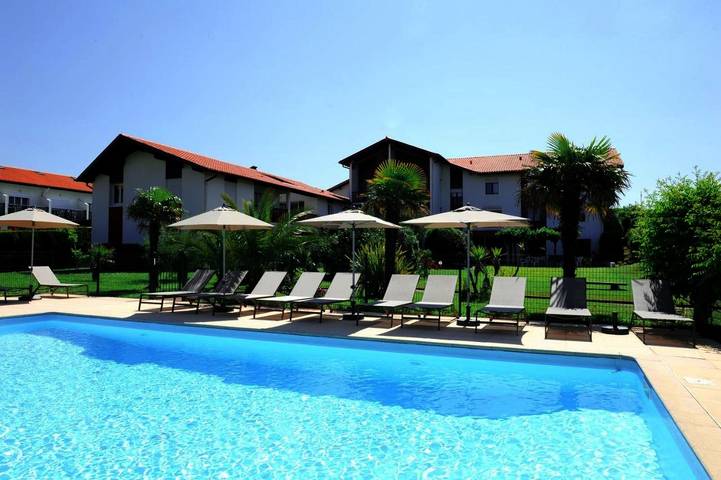 Hôtel pour 2 personnes, avec jardin et piscine