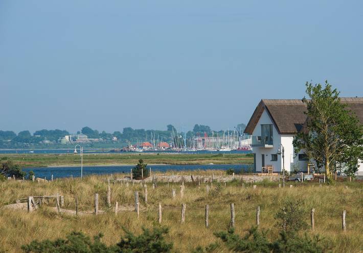 Ferienhaus mit Meerblick für 8 Personen, mit Ausblick und Balkon in Heiligenhafen