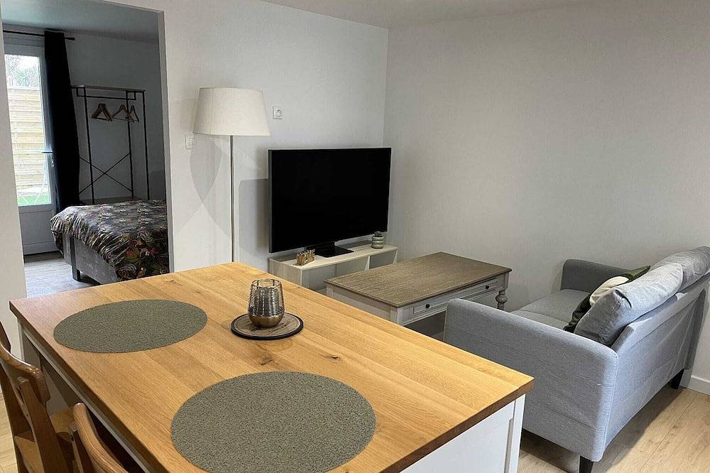 Entire apartment, Apartment 32 m2 in Angoulême, Charente