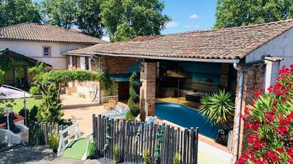Gîte pour 3 personnes, avec jacuzzi ainsi que piscine et jardin à Saint-Jory