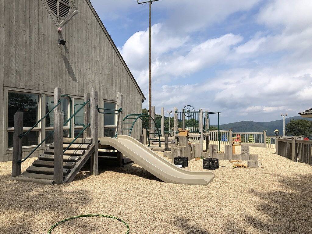 Ganze Wohnung, Mountain Dreams w / Pässe - 5 Minuten zu Fuß zum Spa / Cafe in Wintergreen, Nelson County