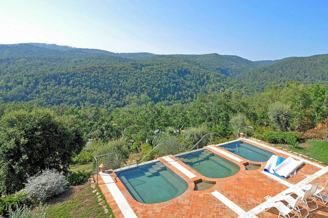 Villa voor 27 personen met balkon in Monticiano, Provincie Siena
