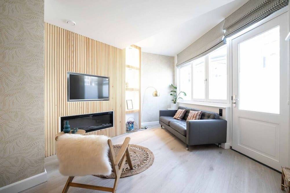 Ganze Wohnung, Modern 2 bedroom apartment near Scheveningen beach in Scheveningen, Den Haag