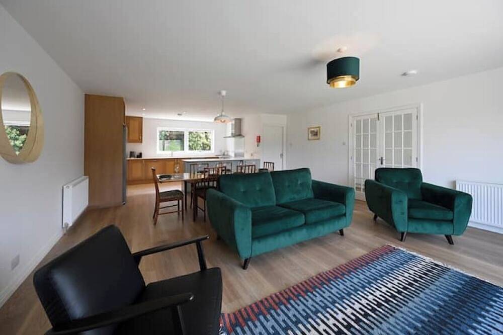 Beautiful, modern 3 bedroom house with stunning views in Nevis Range, Fort William