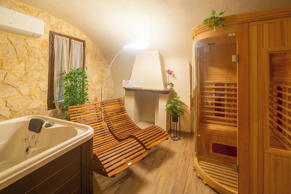 Ideal for couples and solo travellers seeking relaxation. in Isolabona, Ligurian Alps
