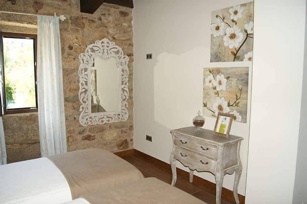 Casa rural (alquiler íntegro) A Eira da Laxe para 8 personas in Cerdedo-Cotobade, Provincia de Pontevedra