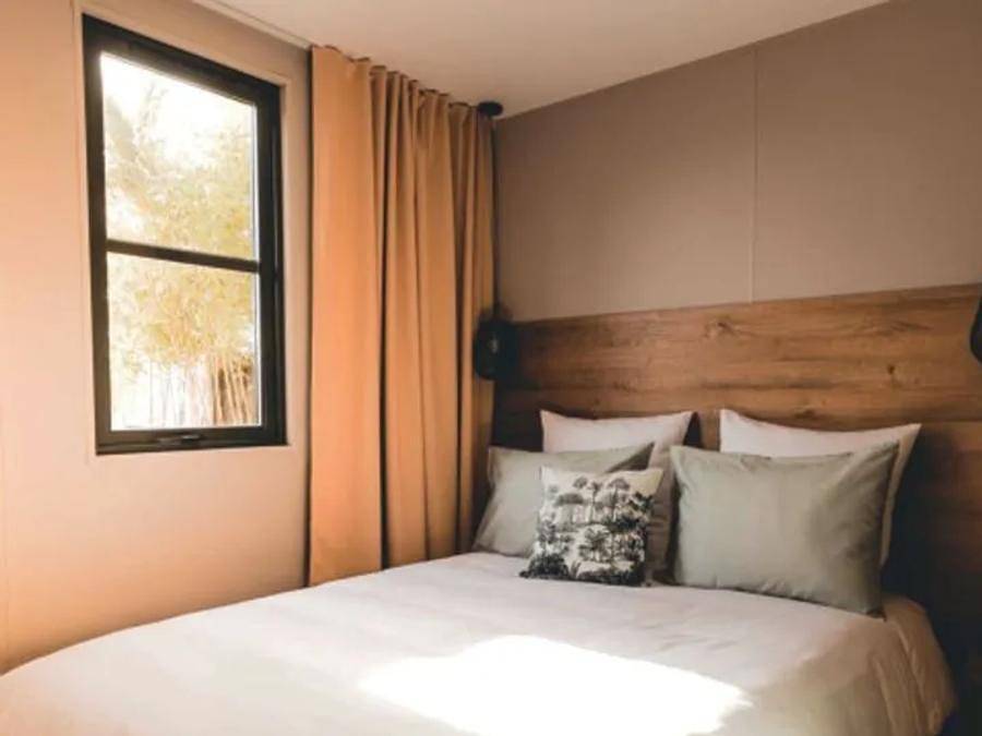 Village Tropical Sen-Yan - Mobilheim 12 personen - Aqua Tribu 6 Zimmer 12 Personen Halbüberdachte Terrasse in Mézos, Côte d’Argent