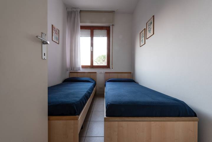 Gîte pour 6 personnes, avec vue sur l’océan et balcon/terrasse, animaux acceptés à Bibione - 4