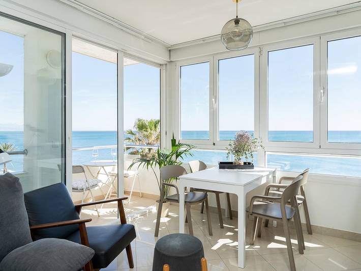 Apartamento de vacaciones para 6 personas, con balcón y vistas al mar - 1