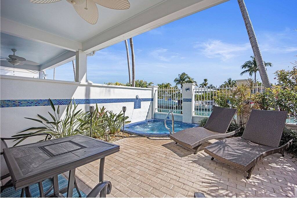 ★Remodeled tropical delight townhome★private plunge pool close to fun activities in Duck Key, Monroe County
