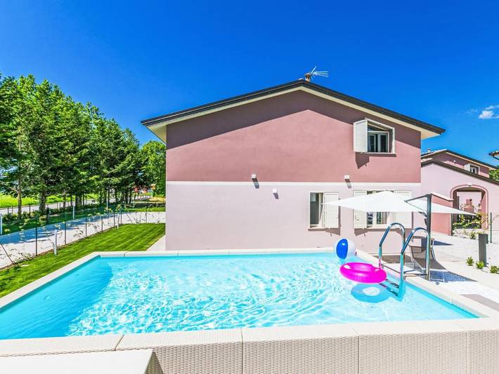 Ferienhaus für 7 Personen, mit Garten und Terrasse sowie Pool - 1