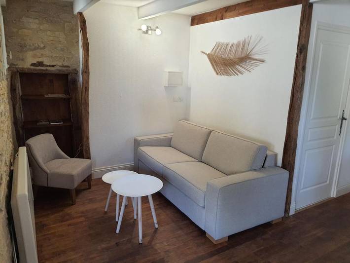 Location de vacances pour 2 personnes, avec terrasse ainsi que vue et piscine à Sérignac - 2