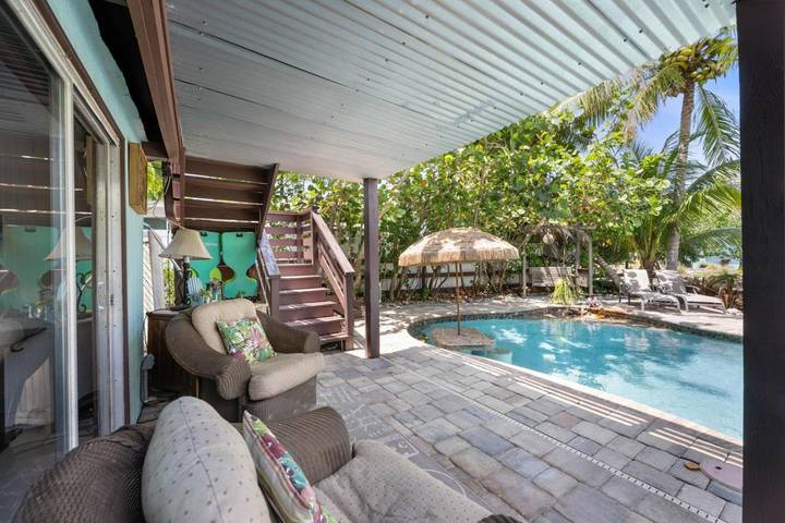 Ferienhaus für 11 Personen, mit Seeblick und Ausblick sowie Pool und Garten, mit Haustier - 1