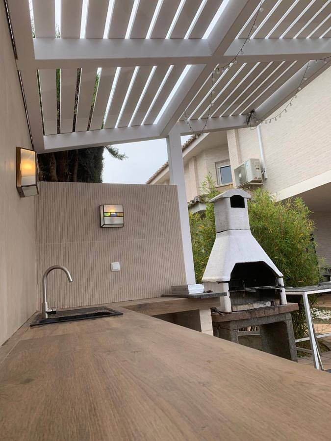 Casa rural para 18 personas, con piscina además de jardín y vistas en La Zubia - 4