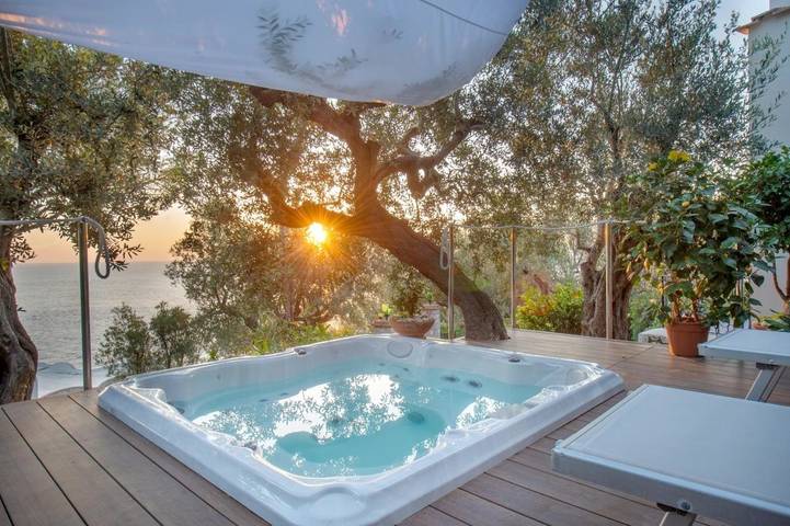 Villa con piscina per 2 persone, con piscina e giardino nonché idromassaggio in Campania