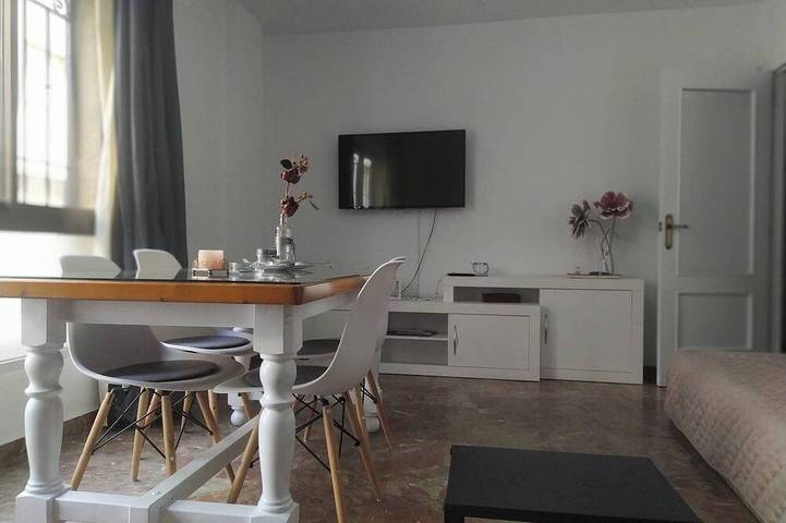 Appartement entier, Appartement 30 m. de la plage de Morche Torrox wifi, vue sur la plage parking in Torrox Costa, Torrox