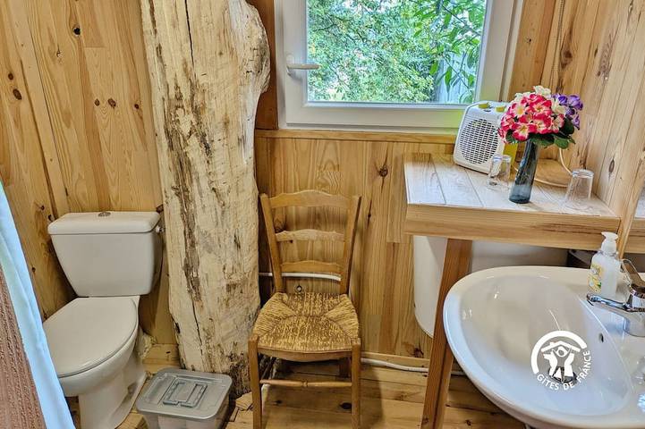 Location de vacances pour 2 personnes, avec piscine à Saint-Thomas-de-Courceriers - 3