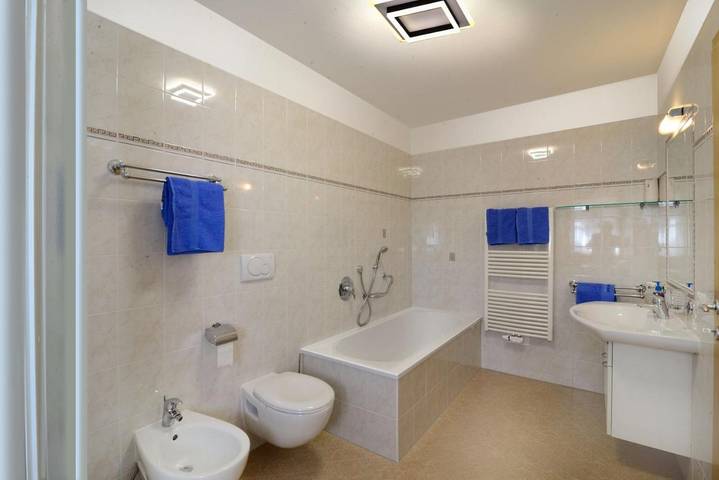 Gîte pour 4 personnes, avec vue ainsi que jardin et terrasse à Chiusa - 4