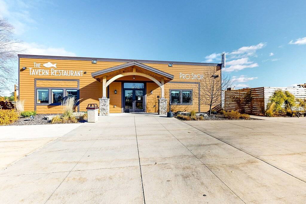 Ganze Wohnung, 4th-floor coursefront condo with balcony & washer/dryer in Wisconsin Dells, Adams County (WI)